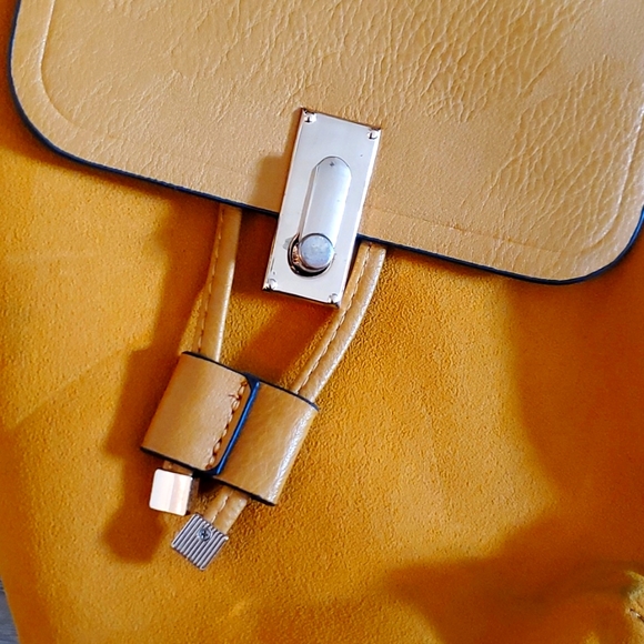 ⭐ $5 ⭐ ALDO Yellow Faux Leather Mini Backpack - Picture 2 of 9